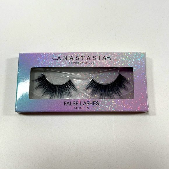Anastasia Beverly Hills Other - Anastasia Beverly Hills false Lashes ~ Gorgina